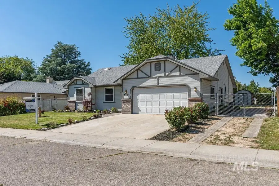 8826 W Midland Street, Boise, ID 83704 - #2