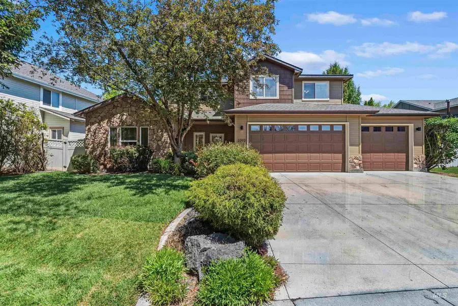 2292 W Windchime Dr, Meridian, ID 83646 - #2