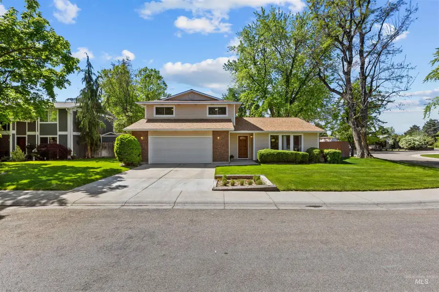 10493 W Summerwind Dr, Boise, ID 83704 - #2