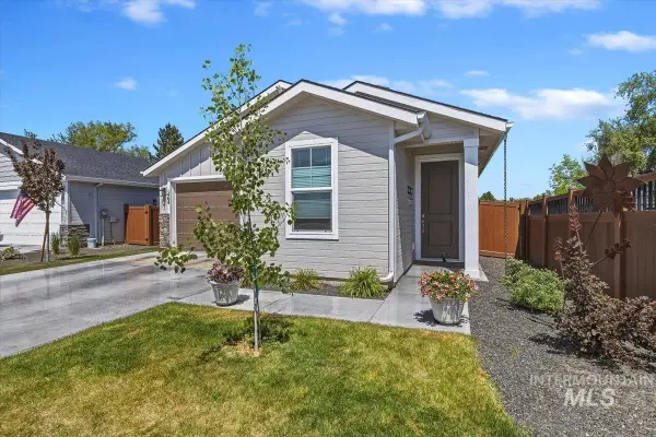 1464 E Prairiefire St, Meridian, ID 83646