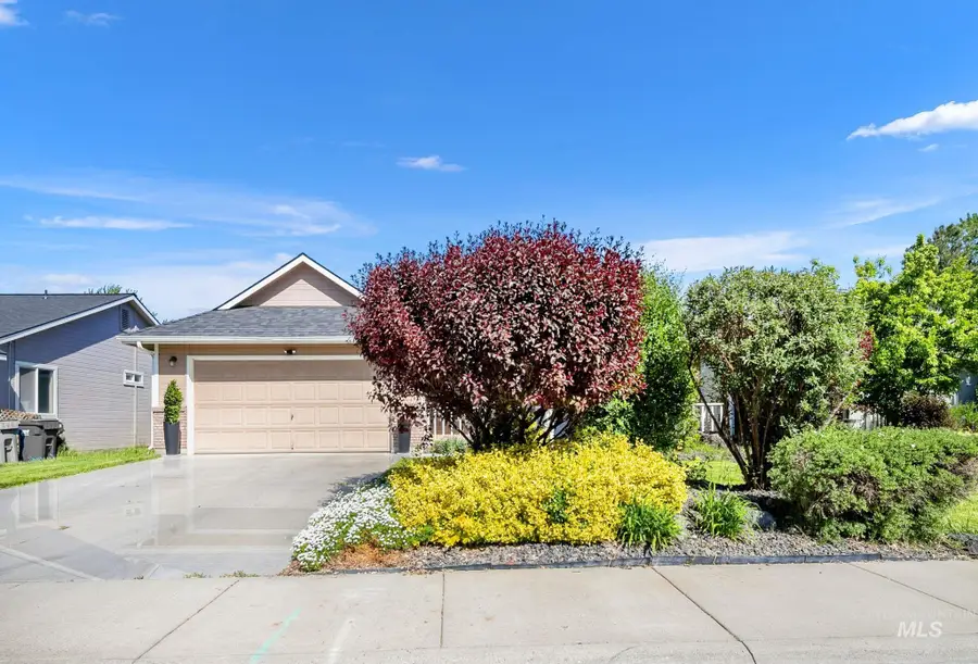 2662 N Maywood Pl, Boise, ID 83704 - #3