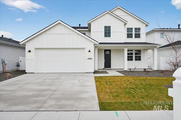 838 W Bay St, Middleton, ID 83644