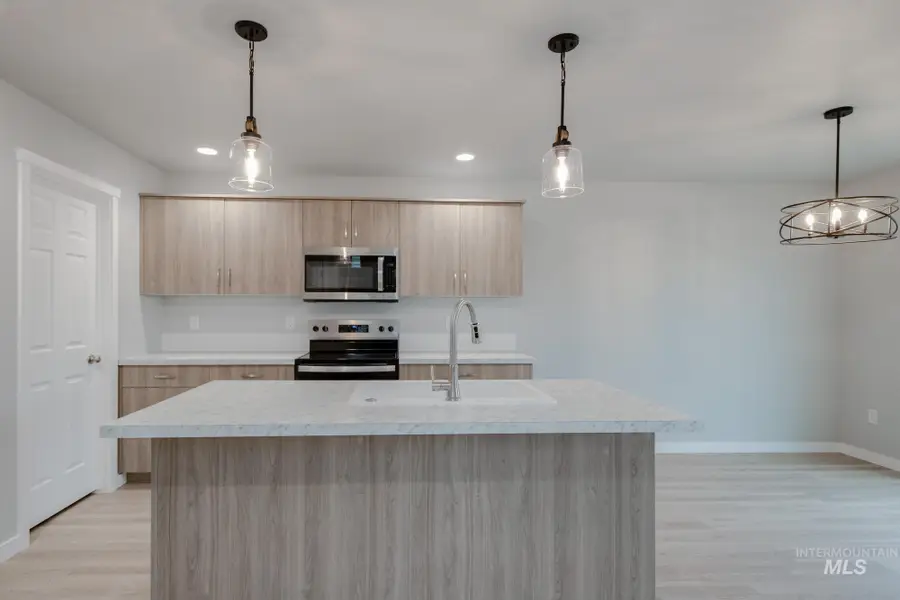 2414 W Fallon Lp, Nampa, ID 83651 - #2