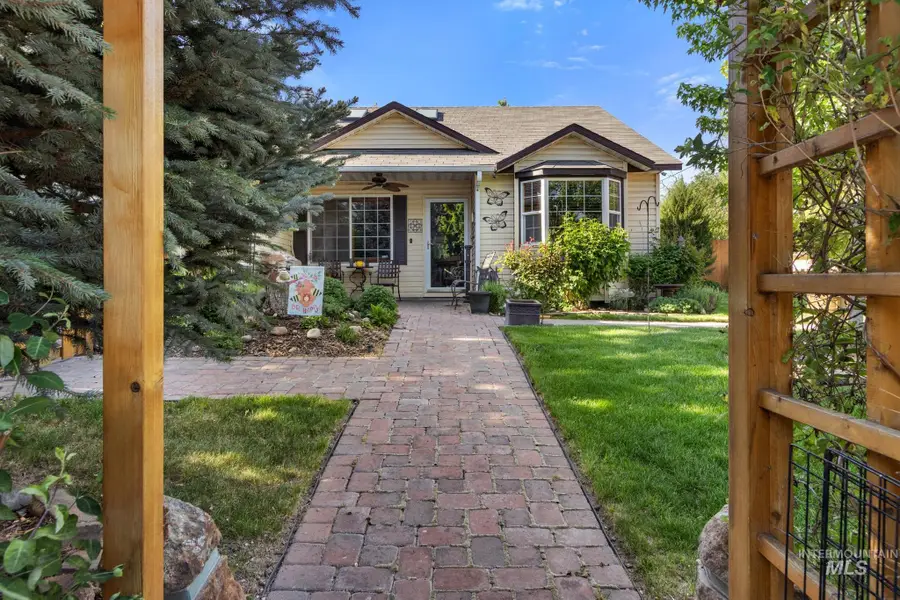 1493 W Saint Patrick Street, Boise, ID 83705 - #2