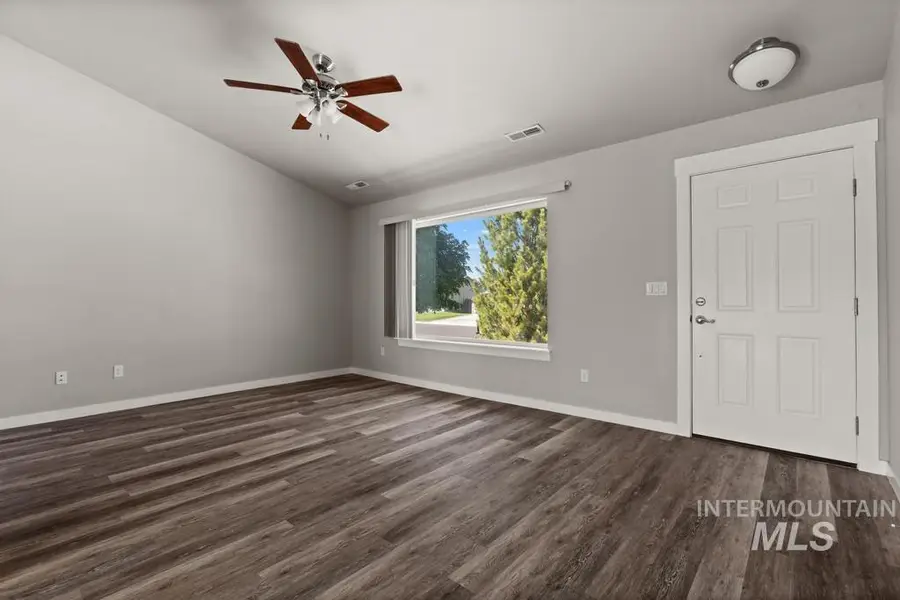 4822 Charmae St, Caldwell, ID 83607 - #3