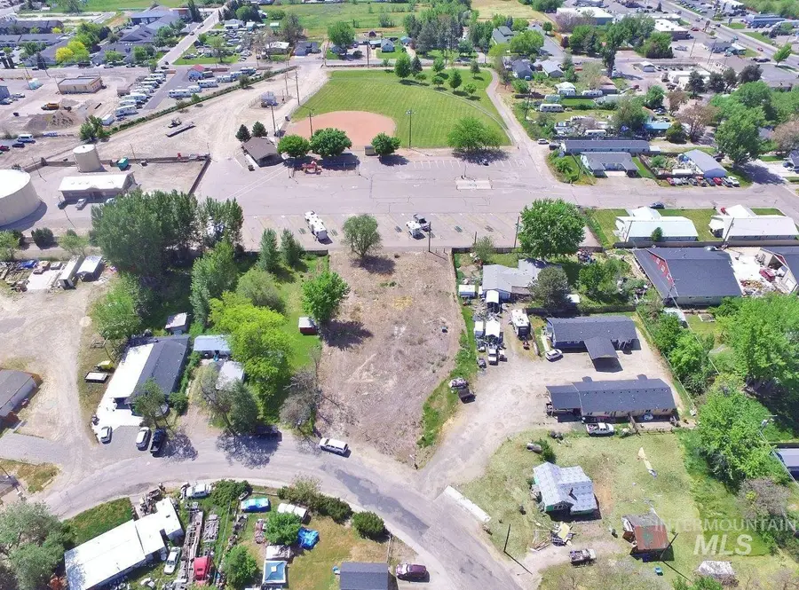919 S Wardwell Ave, Emmett, ID 83617 - #2