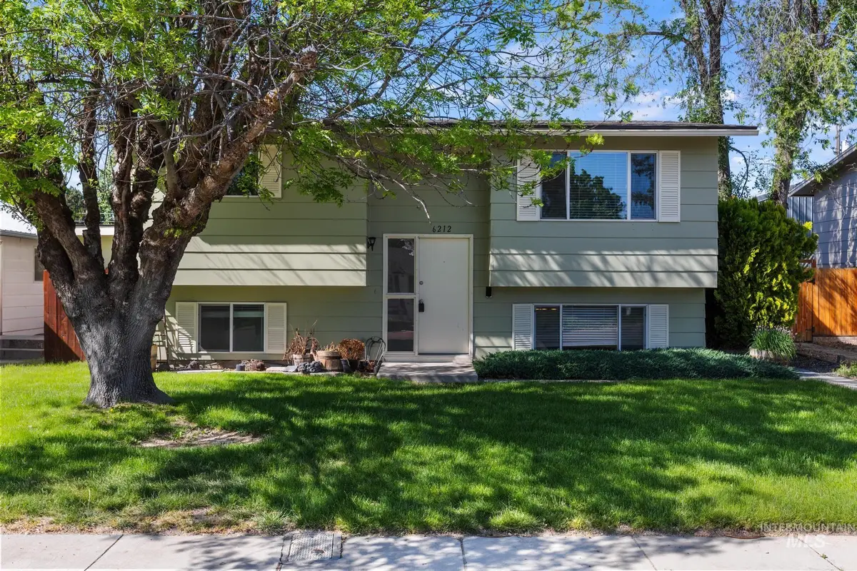 6212 W Everett St, Boise, ID 83704 - #1