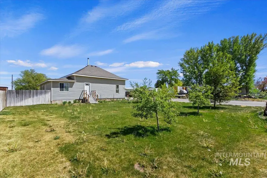 541 3rd St. E., Hansen, ID 83334 - #2