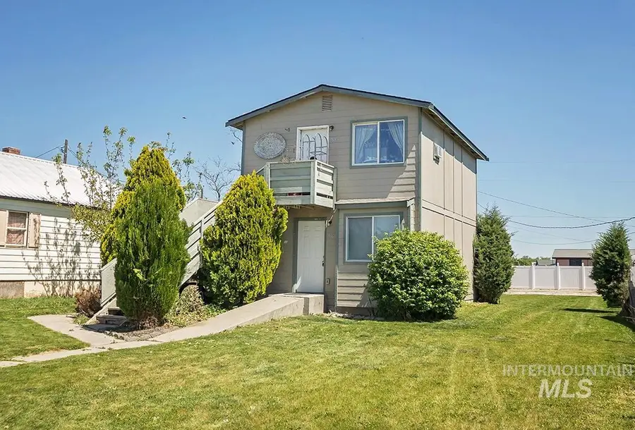766 SE 4th Street, Ontario, OR 97914 - #3