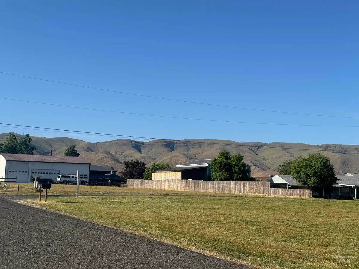 NKA Valleyview Dr., Clarkston, WA 99403 - #1