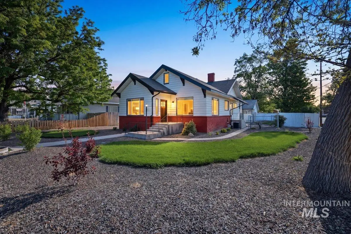 602 N 5th St, Parma, ID 83660 - #1