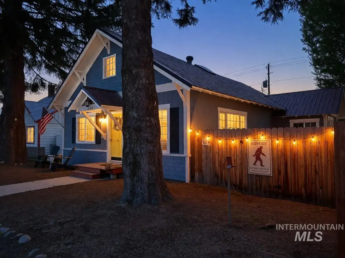 209 S Front St., Cascade, ID 83611 - #1