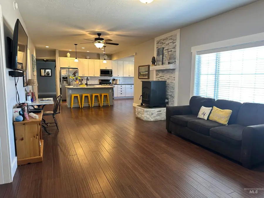 209 S Front St., Cascade, ID 83611 - #3