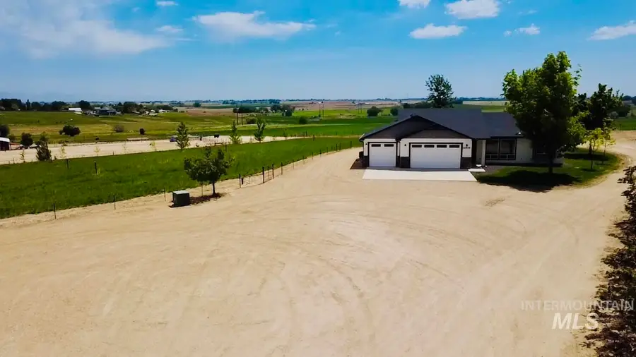 26938 Breakaway Ln, Caldwell, ID 83607 - #2