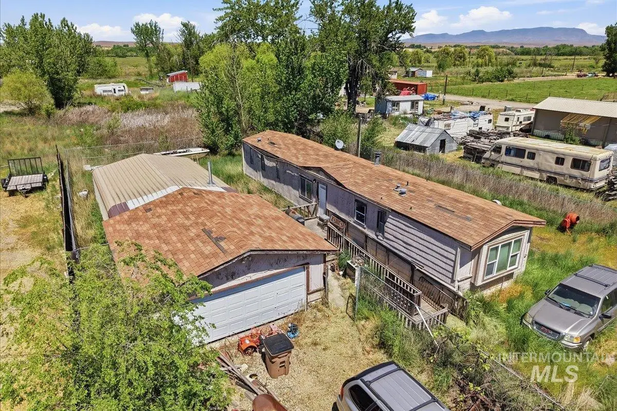 8383 Florence St, Emmett, ID 83617 - #1