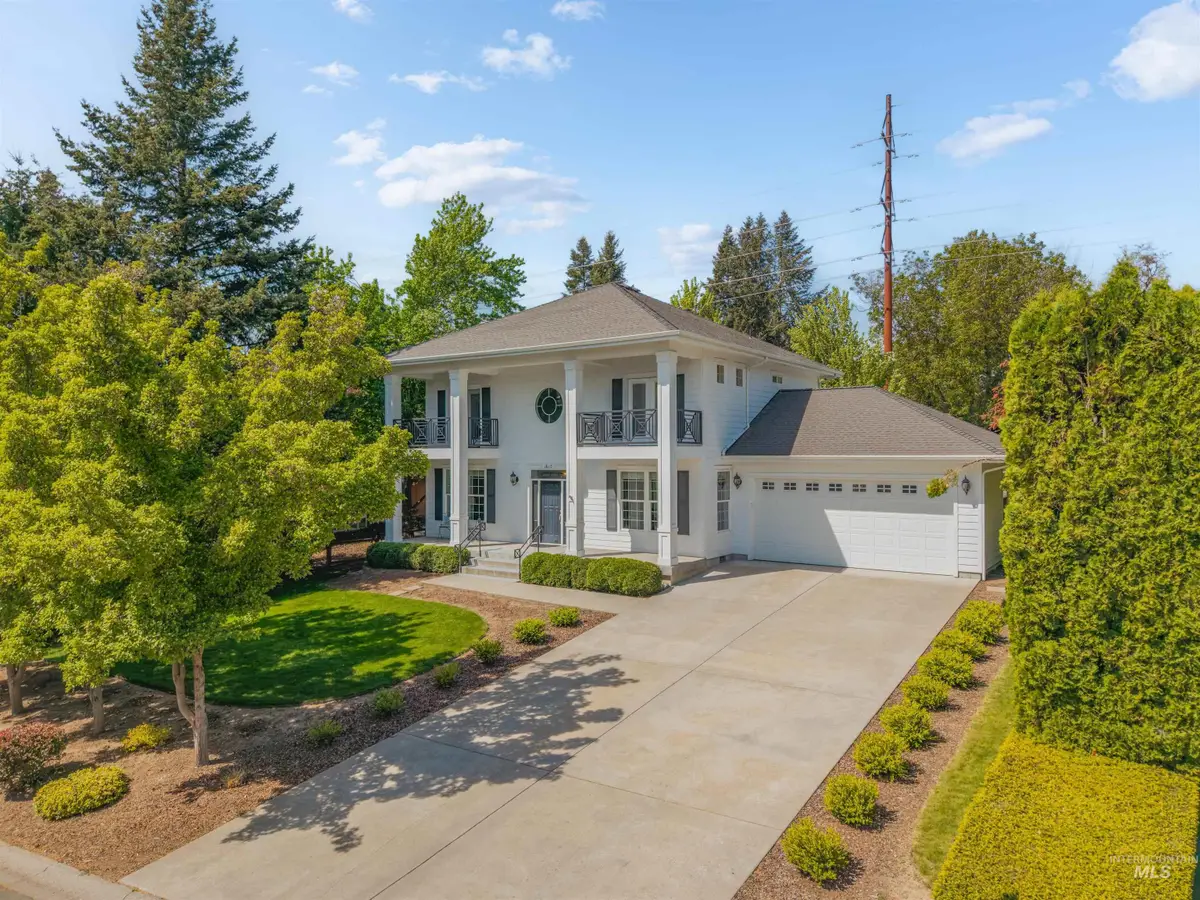 1617 Pine Cone Rd, Moscow, ID 83843 - #1