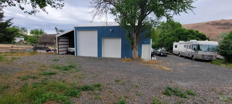 1303 4th St, Asotin, WA 99402 - #2