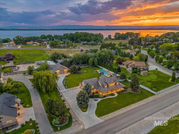 15344 Cupid Dr, Caldwell, ID 83607