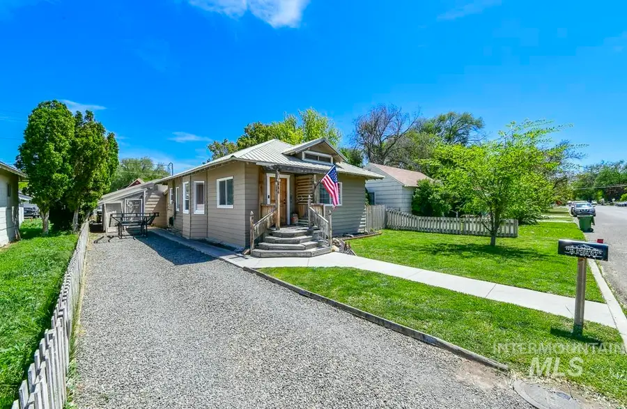 486 W Main St, Vale, OR 97918 - #2