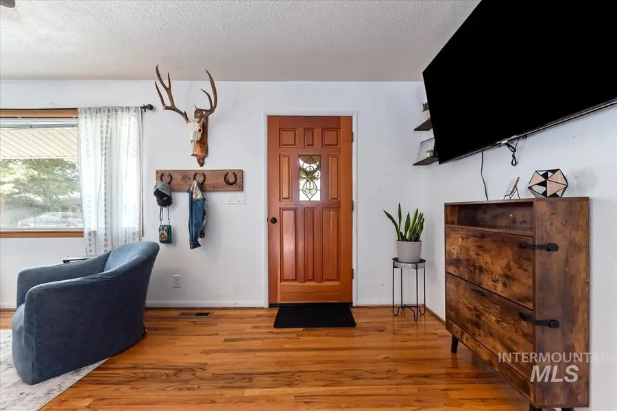 845 E 16th N, Mountain Home, ID 83647 - #2
