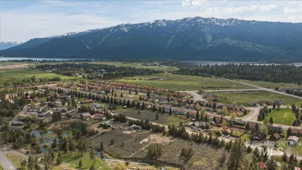 13124 Cameron Dr, Donnelly, ID 83615