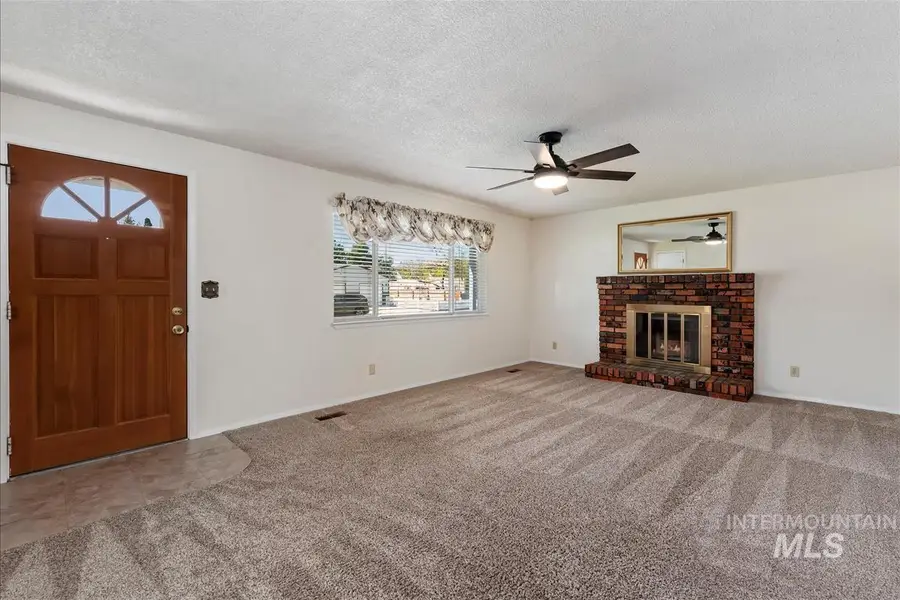 580 E Amanita St, Eagle, ID 83616 - #2