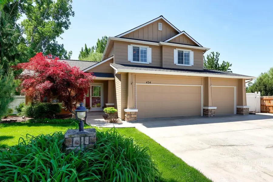 434 S Malachite Ave, Meridian, ID 83642 - #3
