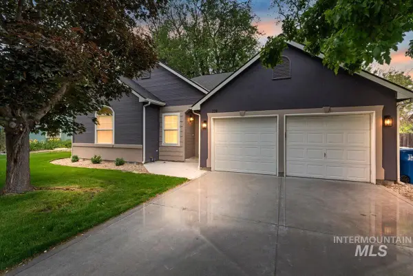 278 S Neskowin Way, Eagle, ID 83616