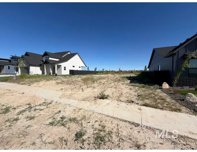 7784 W Flathead Lake St, Eagle, ID 83616 - #2