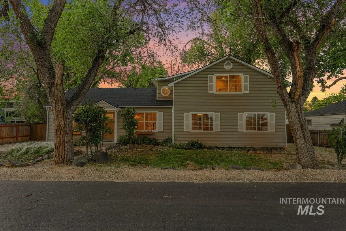 2310 W Frederic St, Boise, ID 83705 - #1