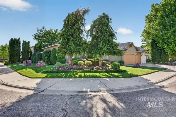 2126 S Weimaraner Way, Meridian, ID 83642