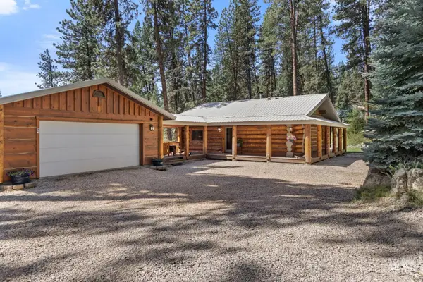 85 Pine Top Rd, Boise, ID 83716