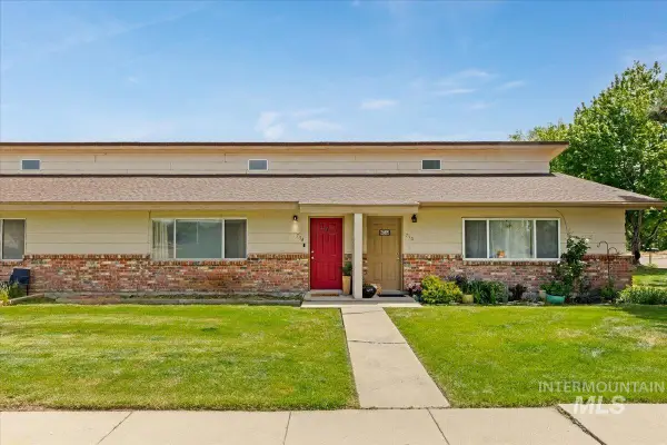 714 NW 8th St, Meridian, ID 83642