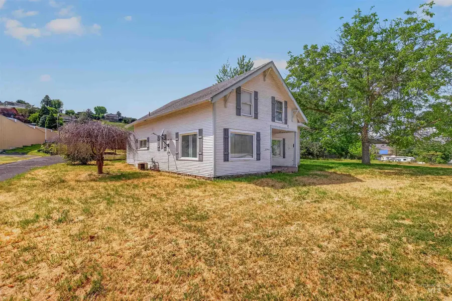 2042 13th Street, Clarkston, WA 99403 - #3