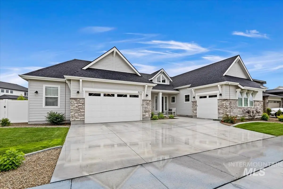 8253 W Brooks Dr, Boise, ID 83714 - #1