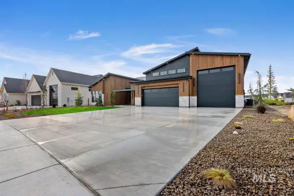 3415 N Harvest Moon Way, Eagle, ID 83616