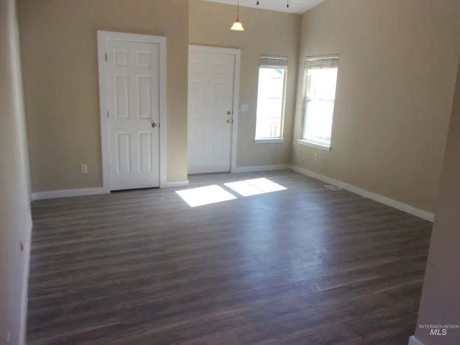 522 E Maryland Ave, Nampa, ID 83686 - #2