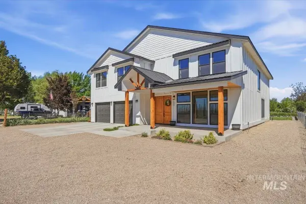 660 3rd Street, Notus, ID 83656