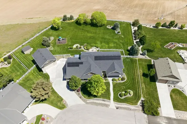 5280 N High Prairie Pl, Star, ID 83669