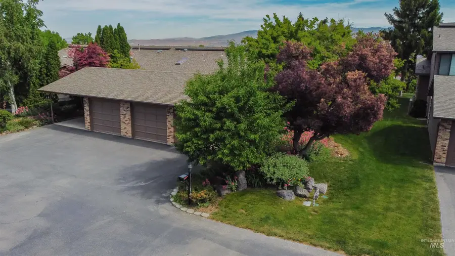 3364 W Catalina Ln, Boise, ID 83705 - #3