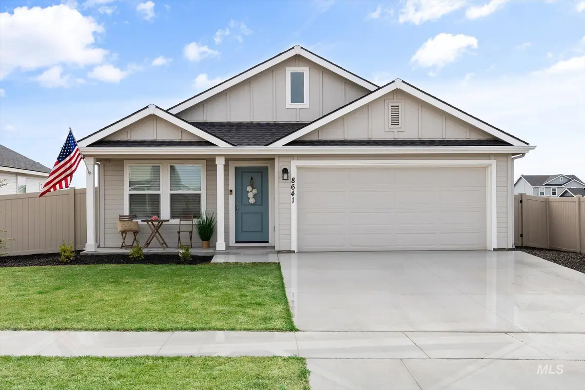 8641 E Velvet Ash St, Nampa, ID 83687 - #1