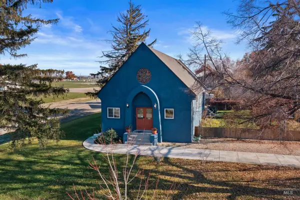 712 N 4th St, Parma, ID 83660
