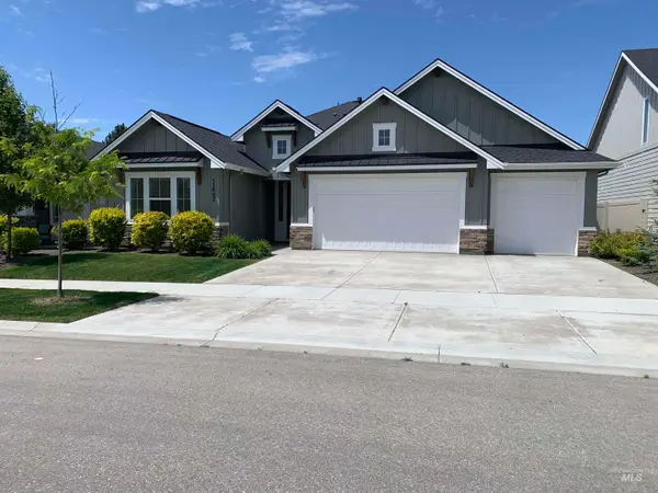 11462 W Heliopsis Dr, Star, ID 83669