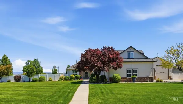 56 N Saratoga Ave, Nampa, ID 83687