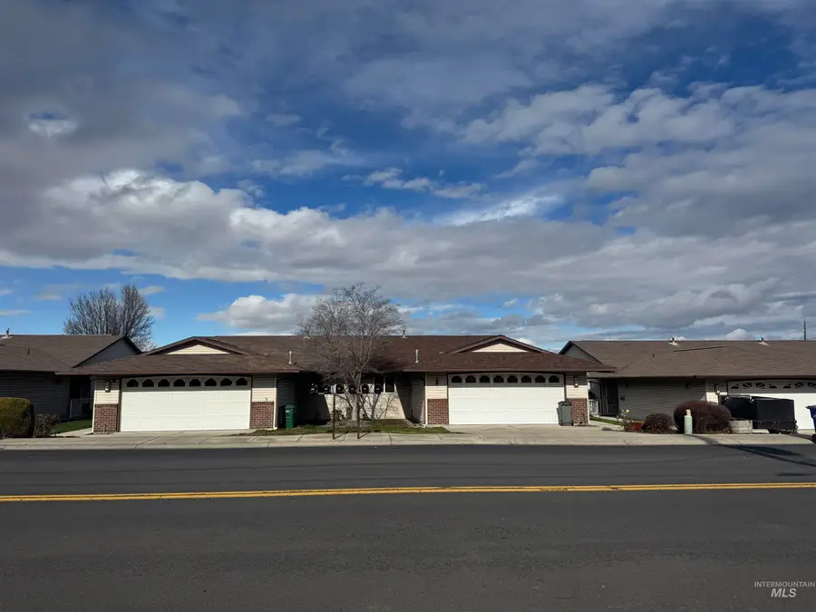 931 Stewart Avenue #A, Lewiston, ID 83501 - #3