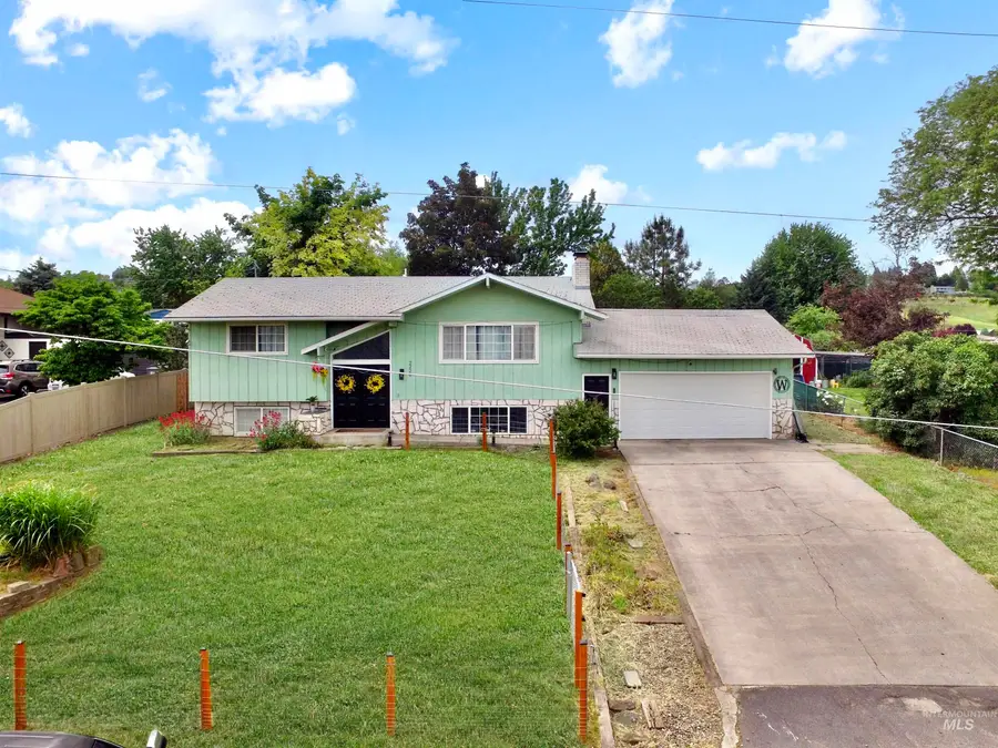 2220 Schaefer Drive, Clarkston, WA 99403 - #2