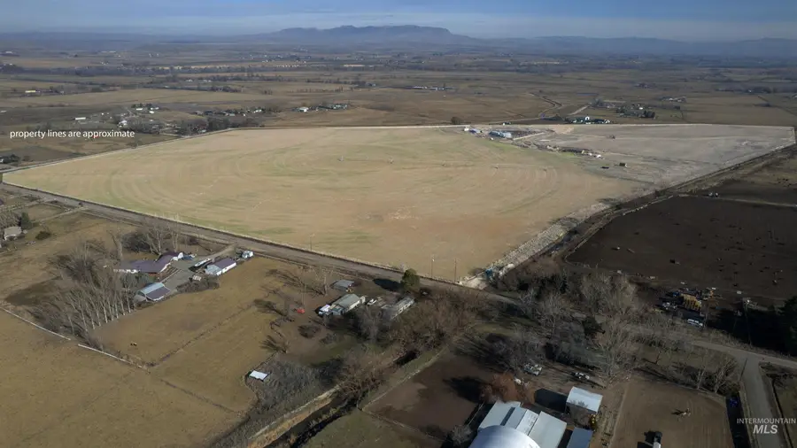 9449 Brill Rd, Emmett, ID 83617 - #3