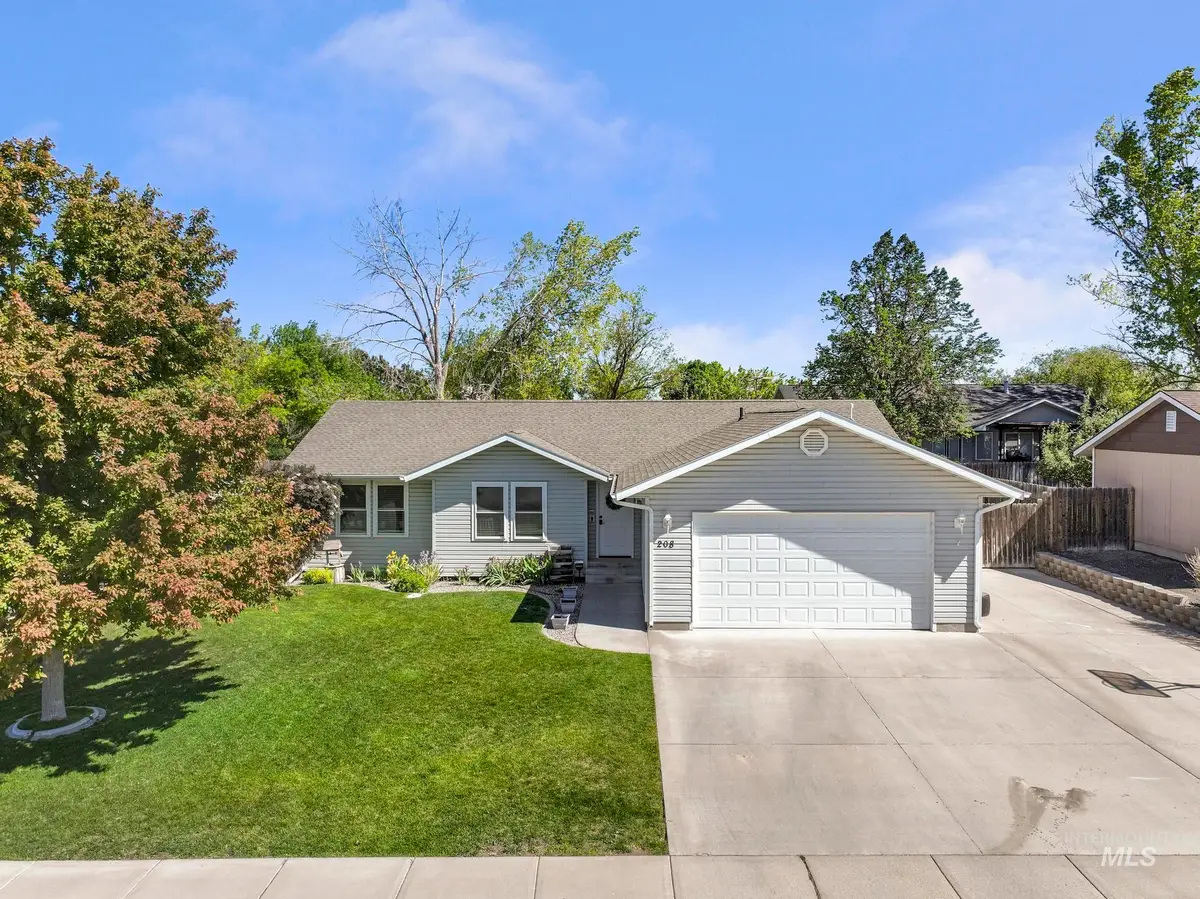 208 Diamond Dr., Kimberly, ID 83341 - #1