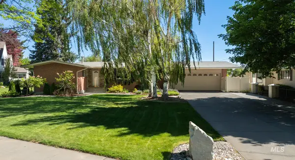 2137 Hillcrest Drive, Twin Falls, ID 83301