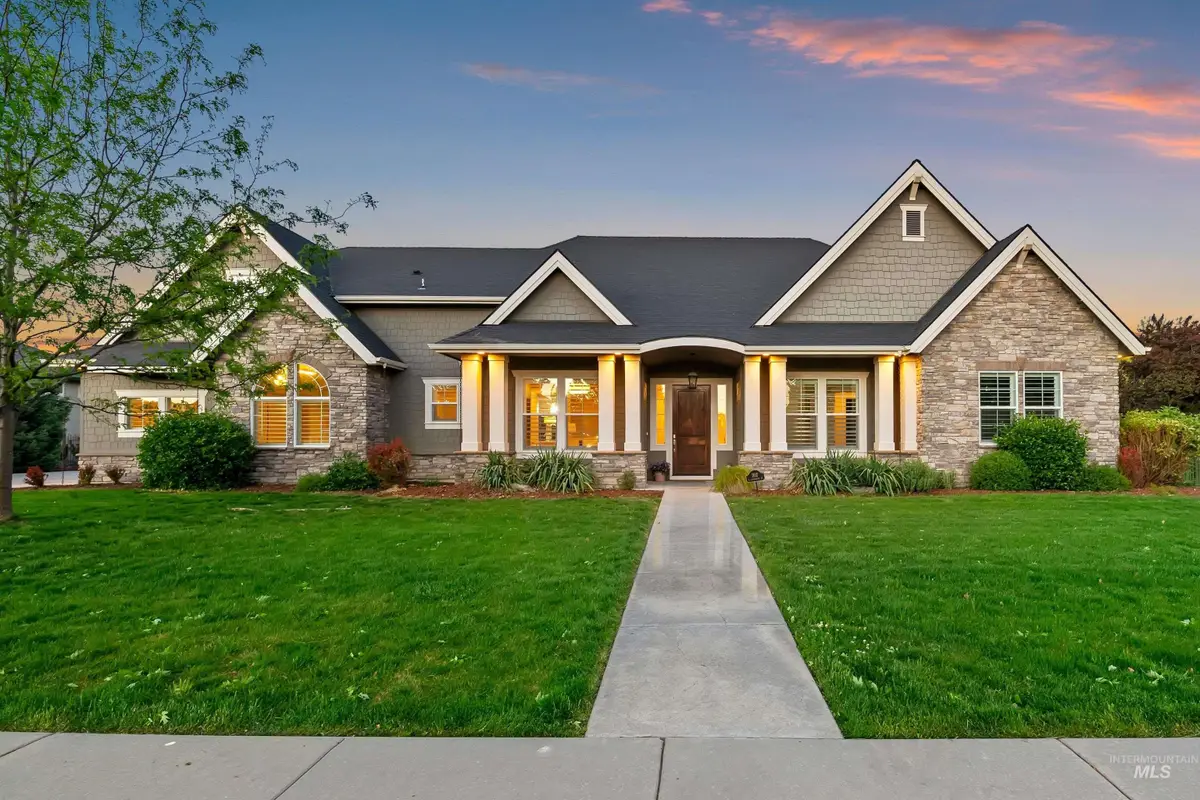 1102 N Lionbridge Ave, Eagle, ID 83616 - #1